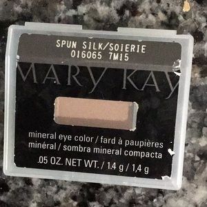 Mary Kay mineral eye color- spun silk